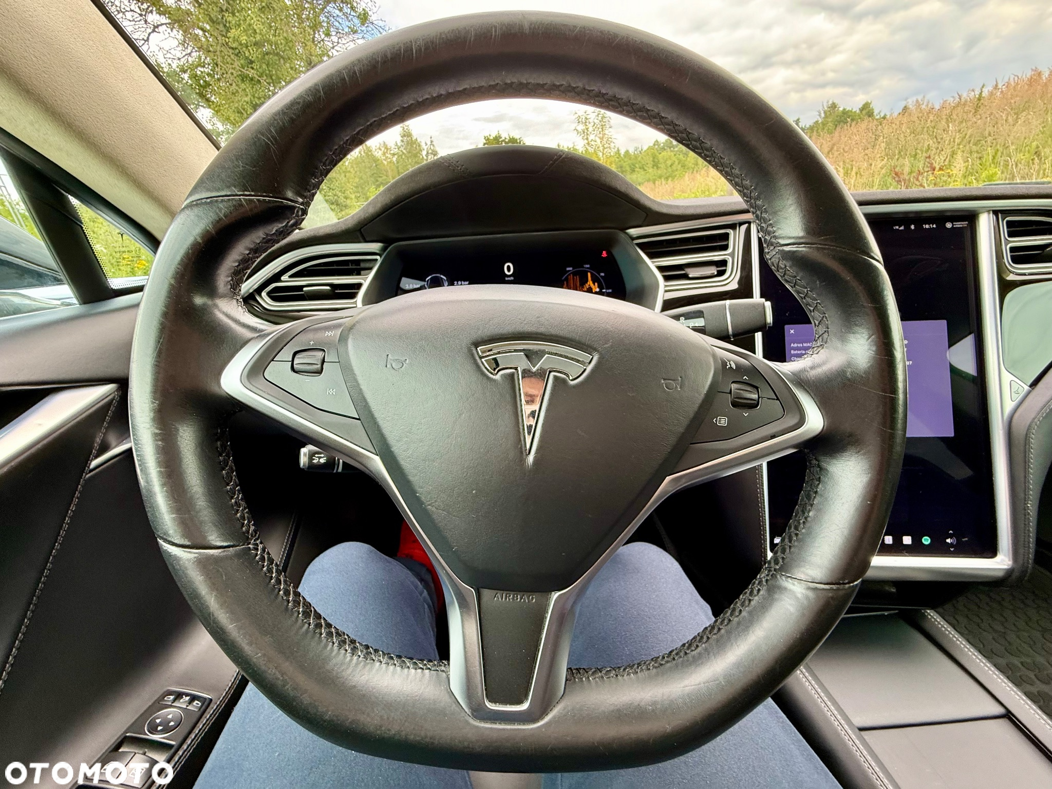 Tesla Model S 85 D - 6