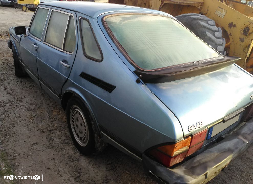Saab 900 turbo GLS de 1982 para peças - 7