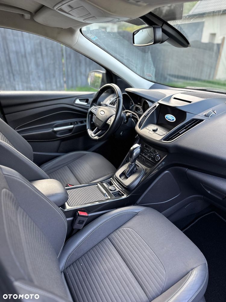 Ford Kuga 2.0 TDCi 4x4 Titanium - 26