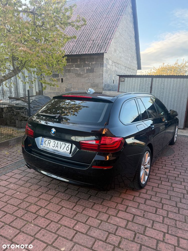 BMW Seria 5 525d xDrive Luxury Line - 14
