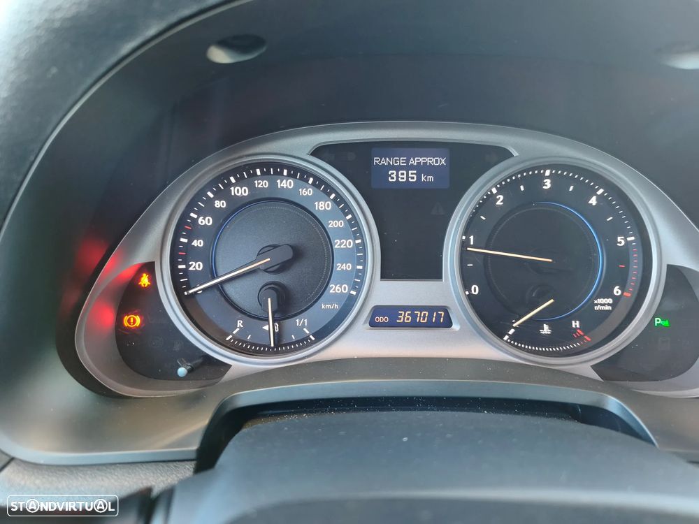 Lexus IS 220 d Luxury 2D - 31