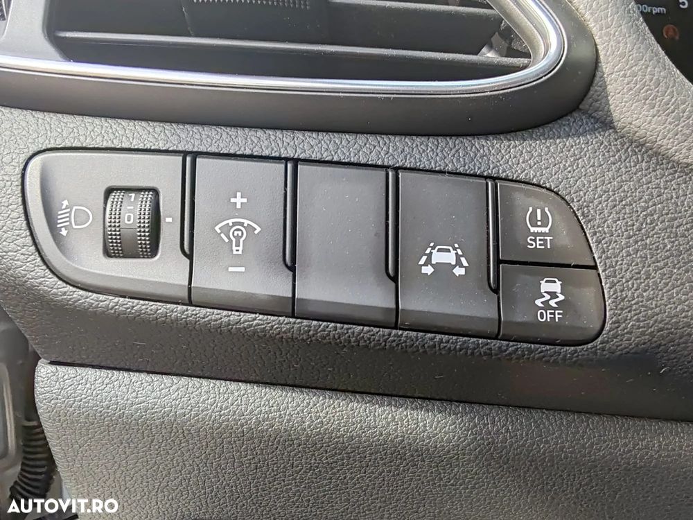 Hyundai i30 1.4 T-GDi 140CP 5DR Exclusive - 18