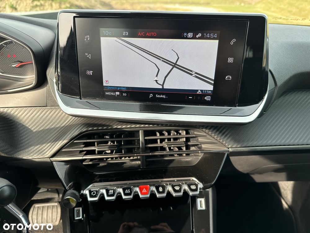 Peugeot 2008 PureTech 130 EAT8 Allure Pack - 31