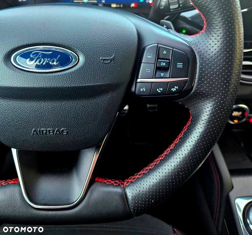 Ford Kuga 2.0 EcoBlue 4x4 ST-LINE X - 23