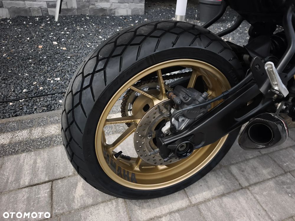 Yamaha XSR - 25