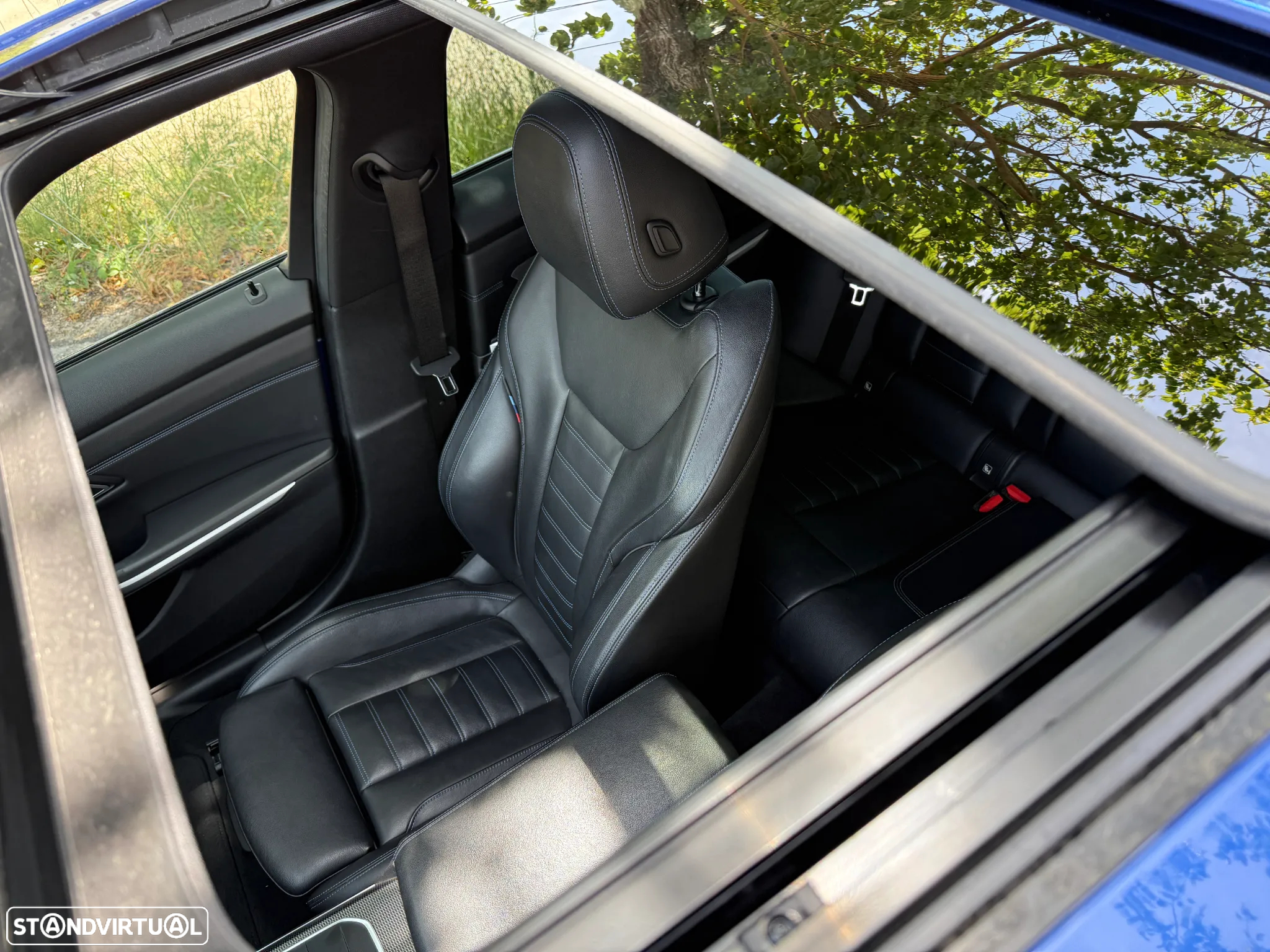 BMW 330 i Pack M Auto - 31
