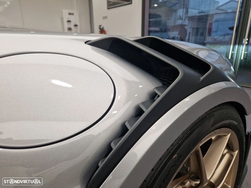 Porsche 911 (992) GT3 RS - 18