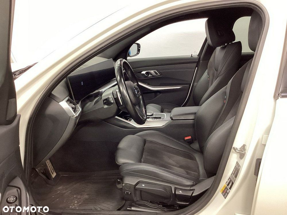 BMW Seria 3 330e PHEV xDrive M Sport - 7