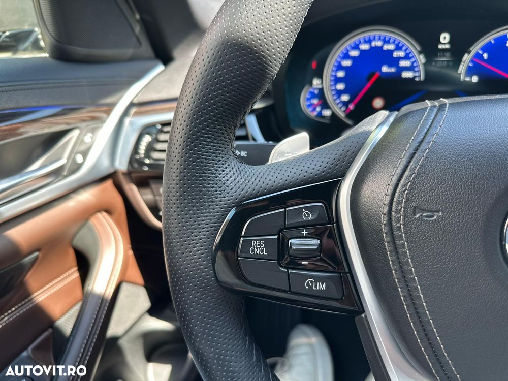 BMW Seria 5 530d AT - 17