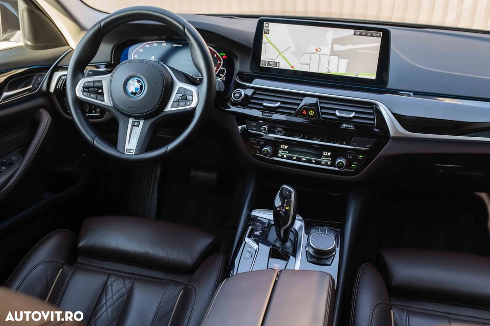 BMW Seria 5 530e xDrive Aut. Luxury Line - 9