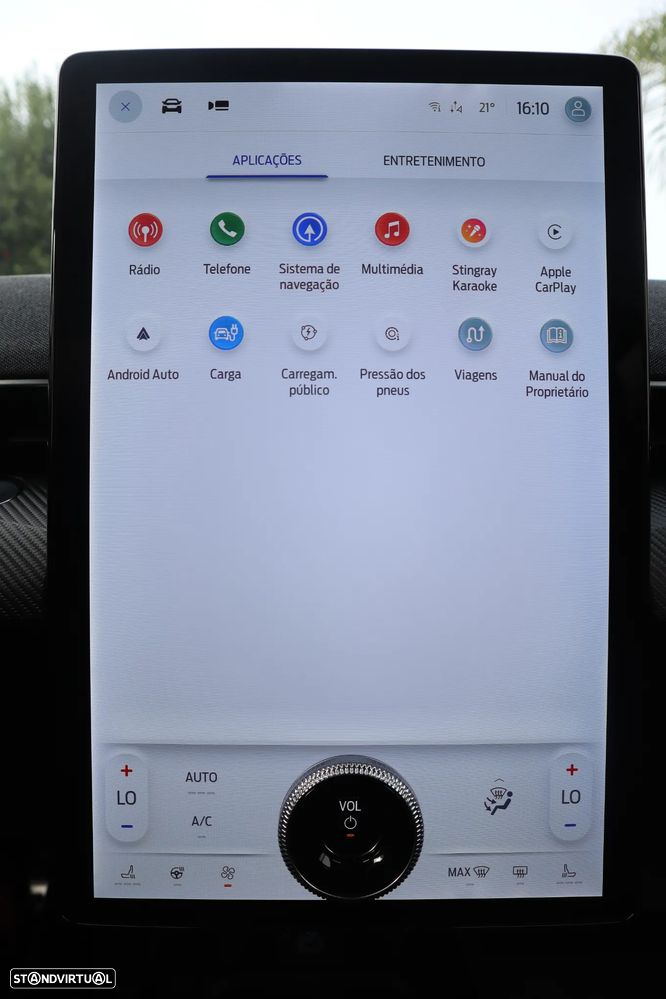 Ford Mustang Mach-E Premium AWD - 40