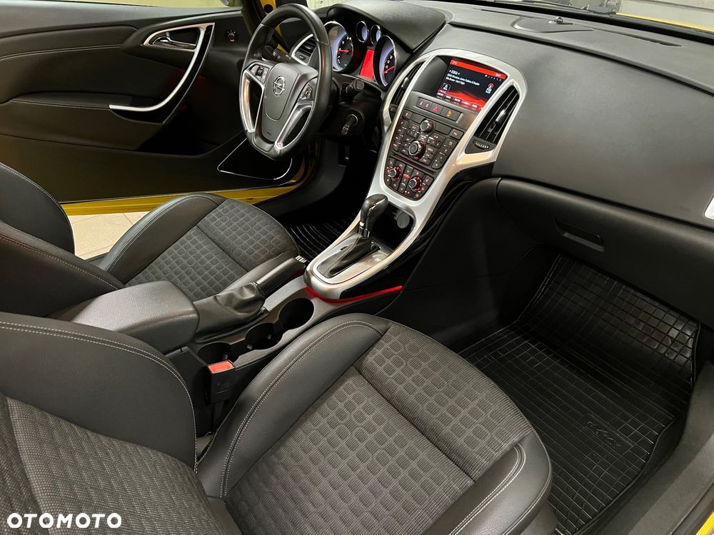 Opel Astra 1.6 T SIDI Sport - 24