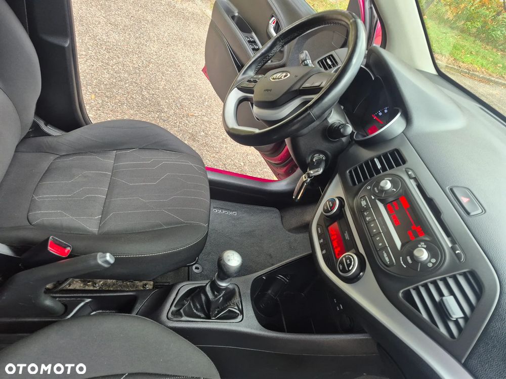 Kia Picanto 1.2 ISG UEFA EURO 2016 - 24