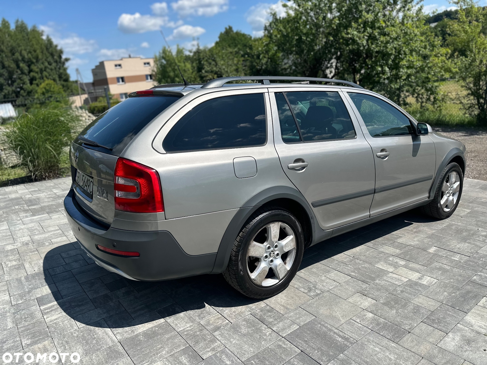 Skoda Octavia Scout 2.0 TDI DPF - 17