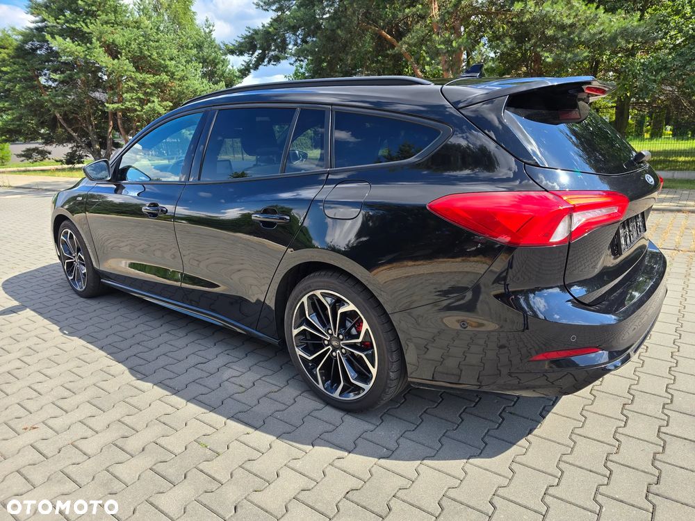 Ford Focus 1.5 EcoBoost ST-Line - 14