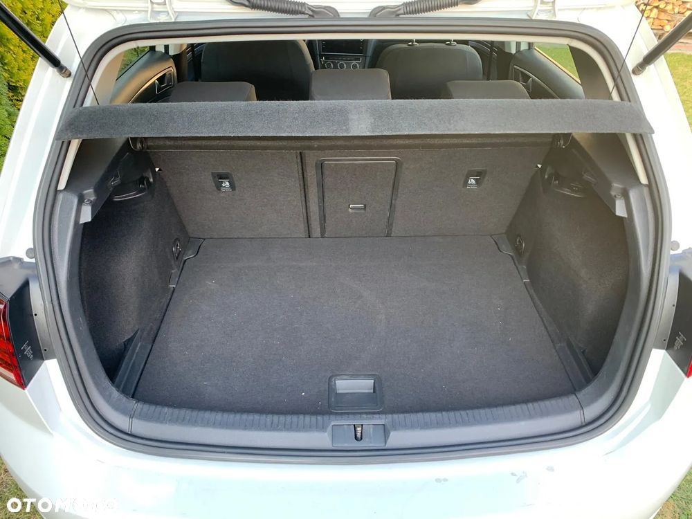 Volkswagen Golf - 15
