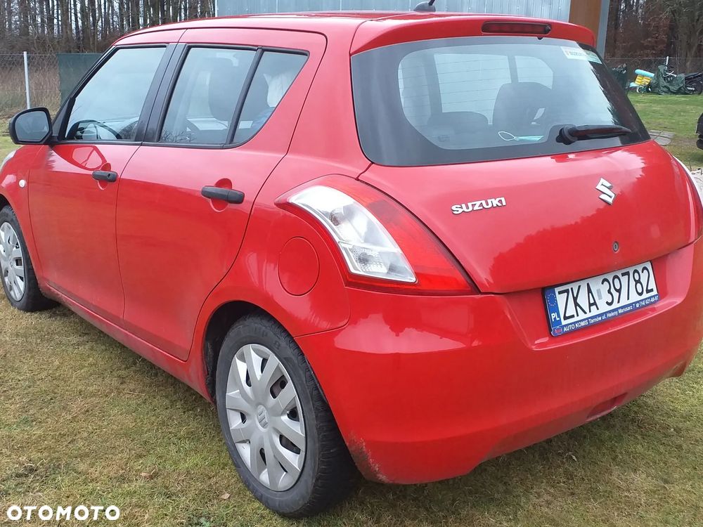 Suzuki Swift 2011 photo 5