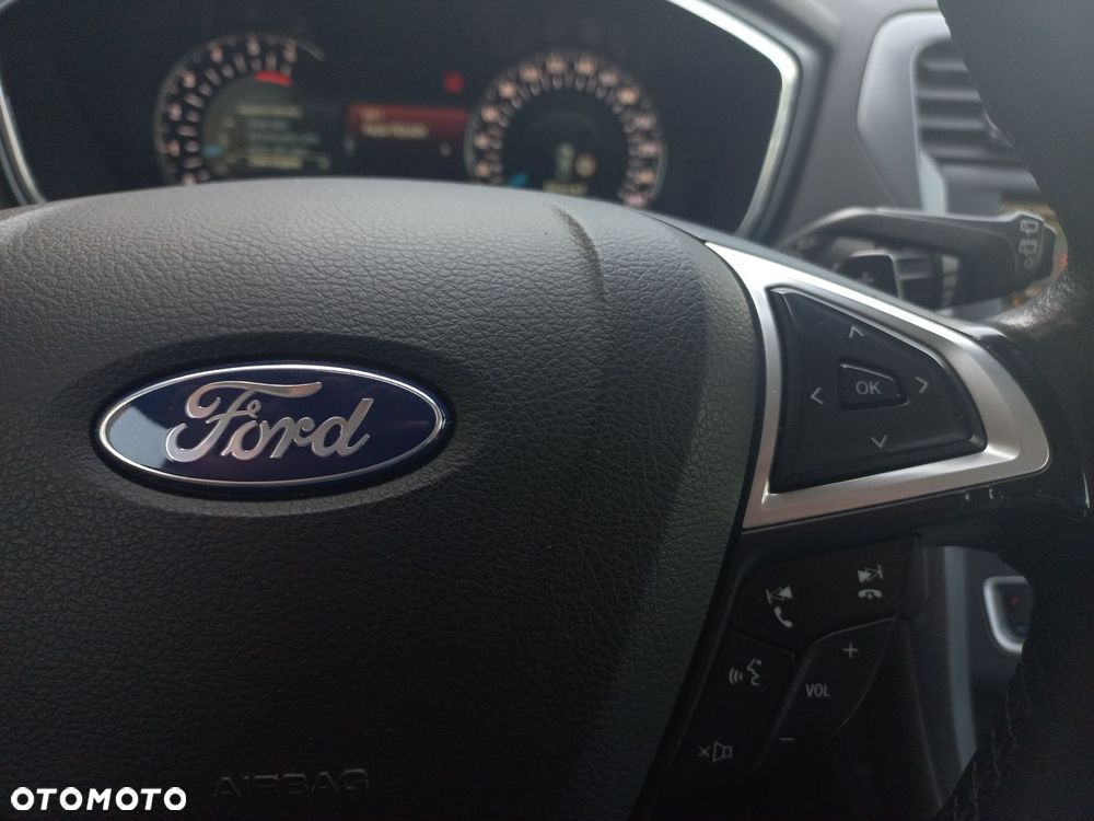 Ford Mondeo 2.0 TDCi Titanium PowerShift - 30