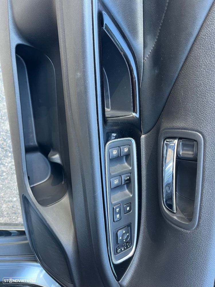 Mitsubishi Outlander - 15