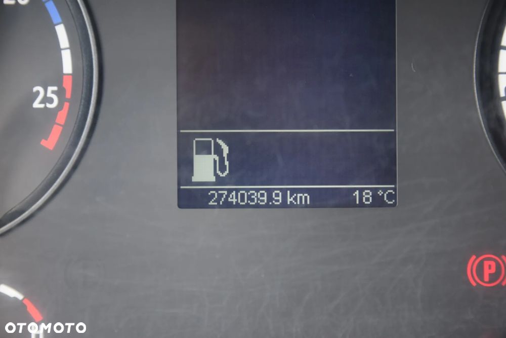 Scania P410 / 8x4 / EURO 6 / WYWROTKA / HYDROBURTA / AUTOMAT / KAMERA COFANIA / NAWIGACJA / HAK / NISKI PRZEBIEG / 2016 / SERWISOWANY / SPROWADZONY - 26