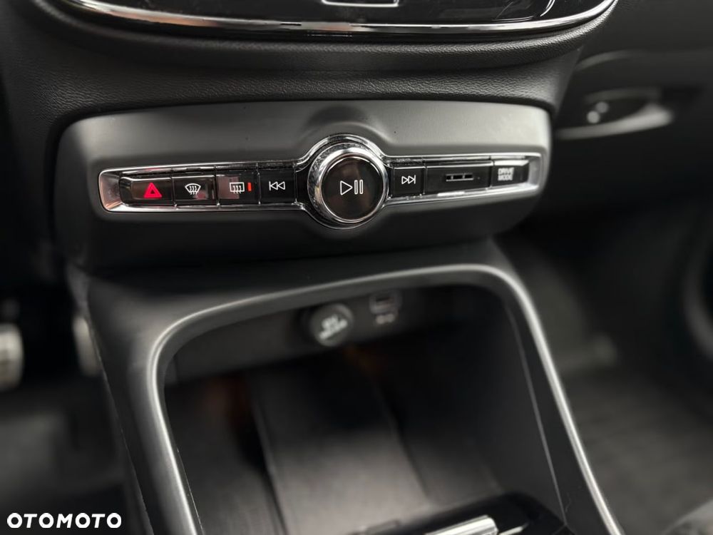 Volvo XC 40 T5 Recharge DKG RDesign - 37