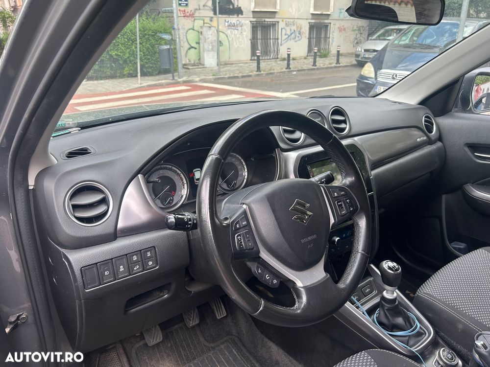 Suzuki Vitara ver-1-4-boosterjet-6mt-allgrip-mhev-spirit - 1