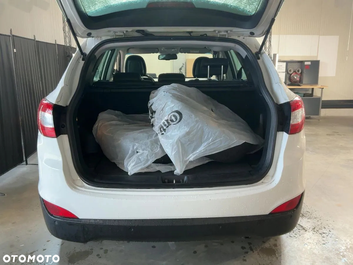 Hyundai ix35 1.6 2WD Fifa World Cup Edition - 13