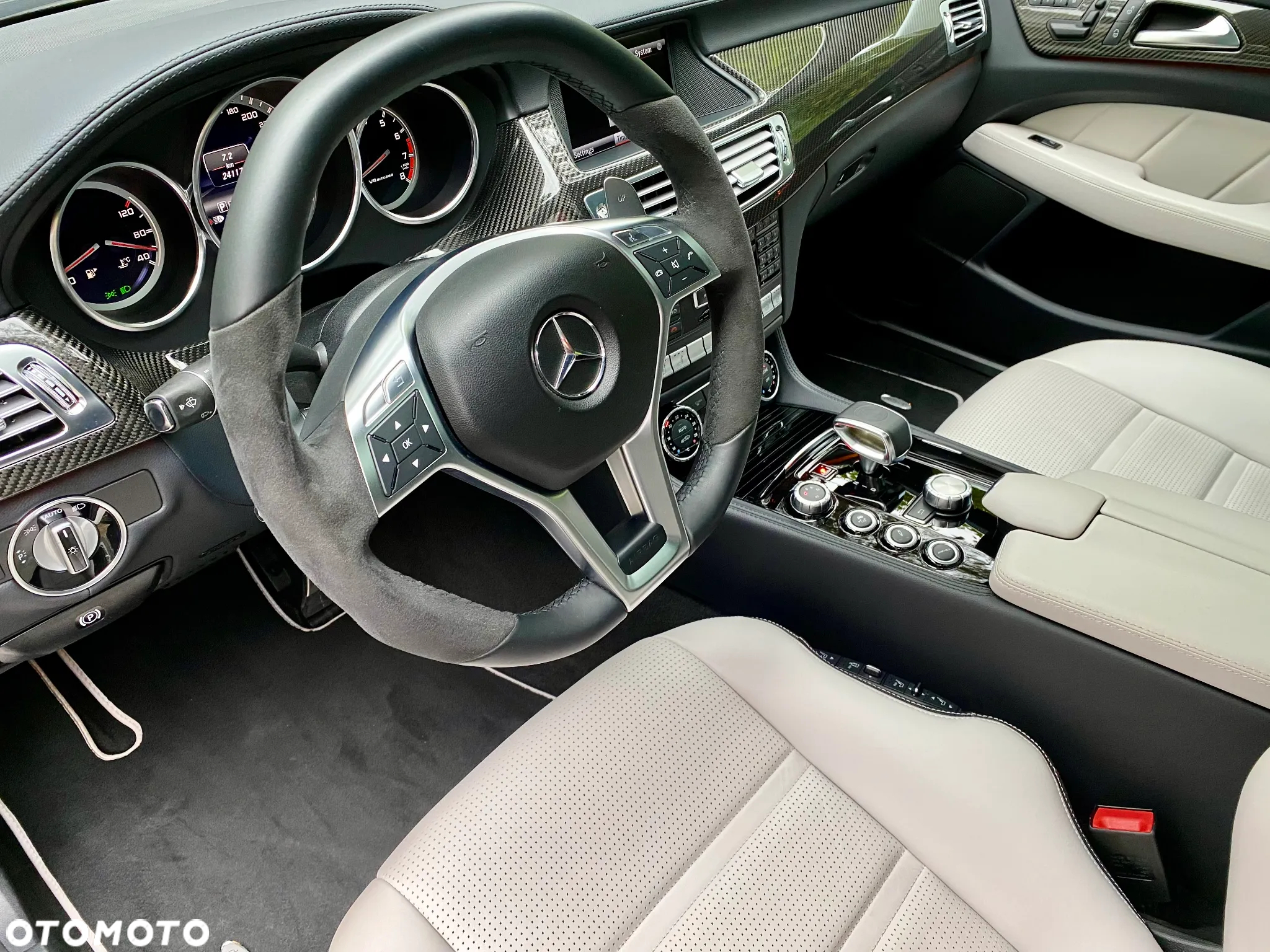 Mercedes-Benz CLS Shooting Brake 63 AMG AMG SPEEDSHIFT MCT - 13