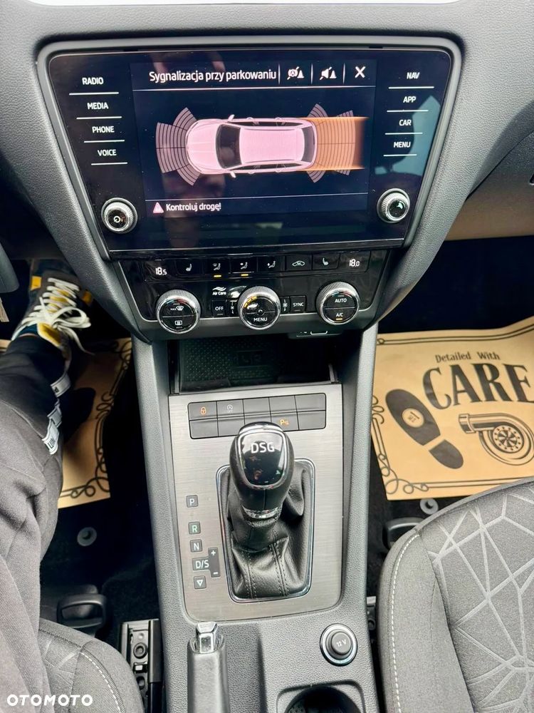 Skoda Octavia 2.0 TDI 4x4 DSG Clever - 21