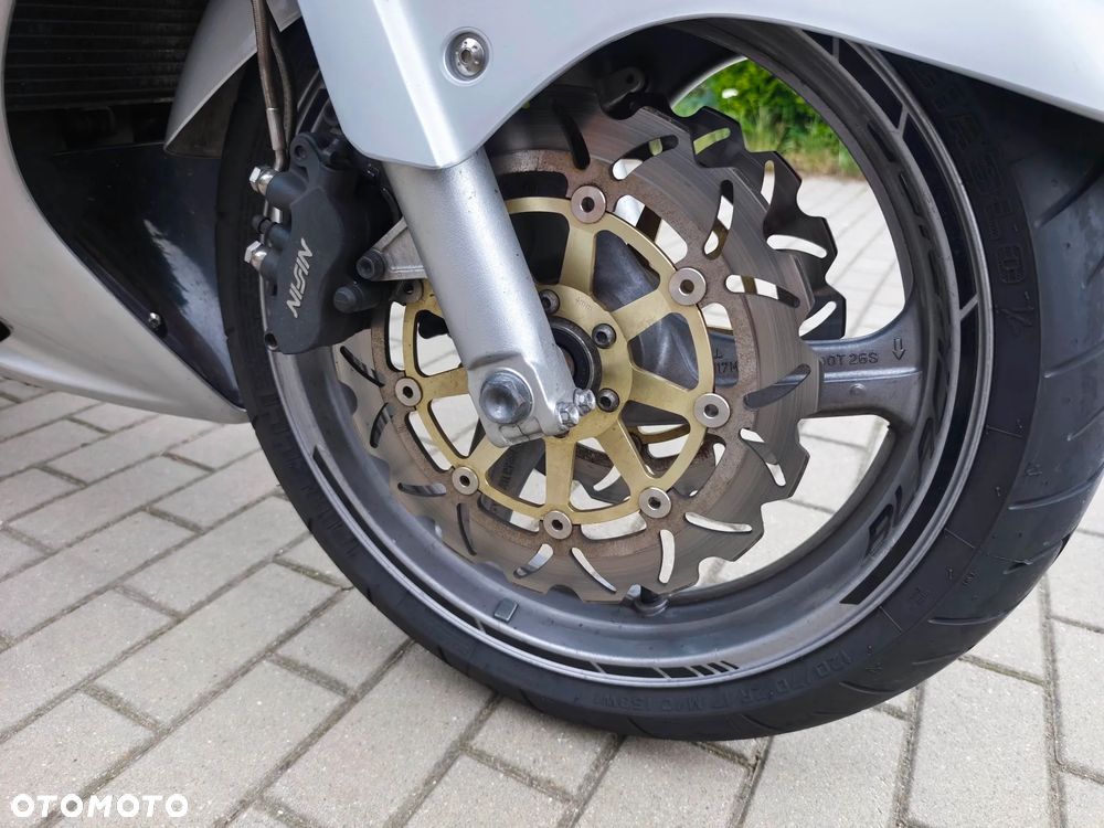 Honda CBR - 11