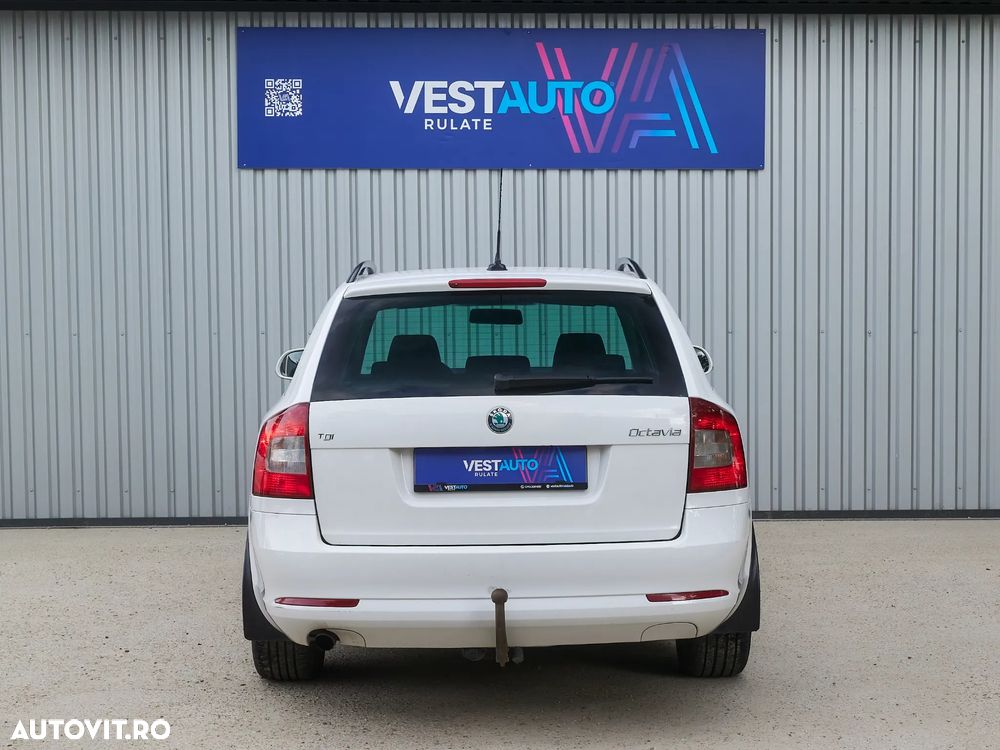 Skoda Octavia 2.0 TDI DPF Elegance - 6