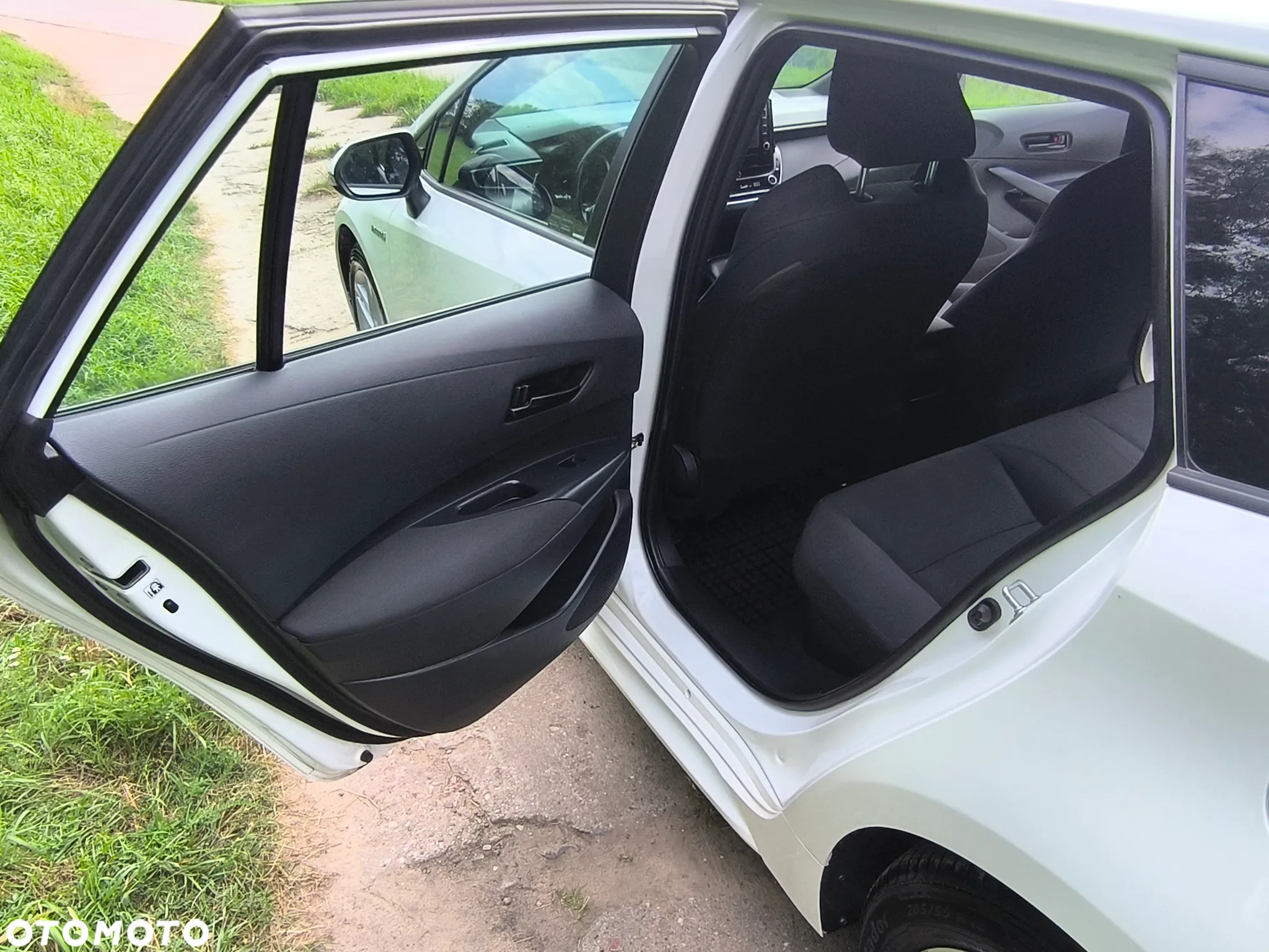 Toyota Corolla 1.8 Hybrid Active - 20