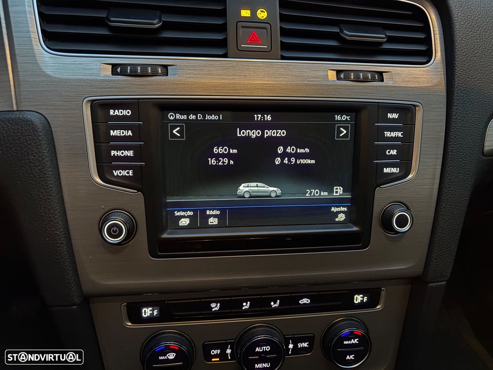 VW Golf Variant 1.6 TDi BlueMotion Confortline - 17