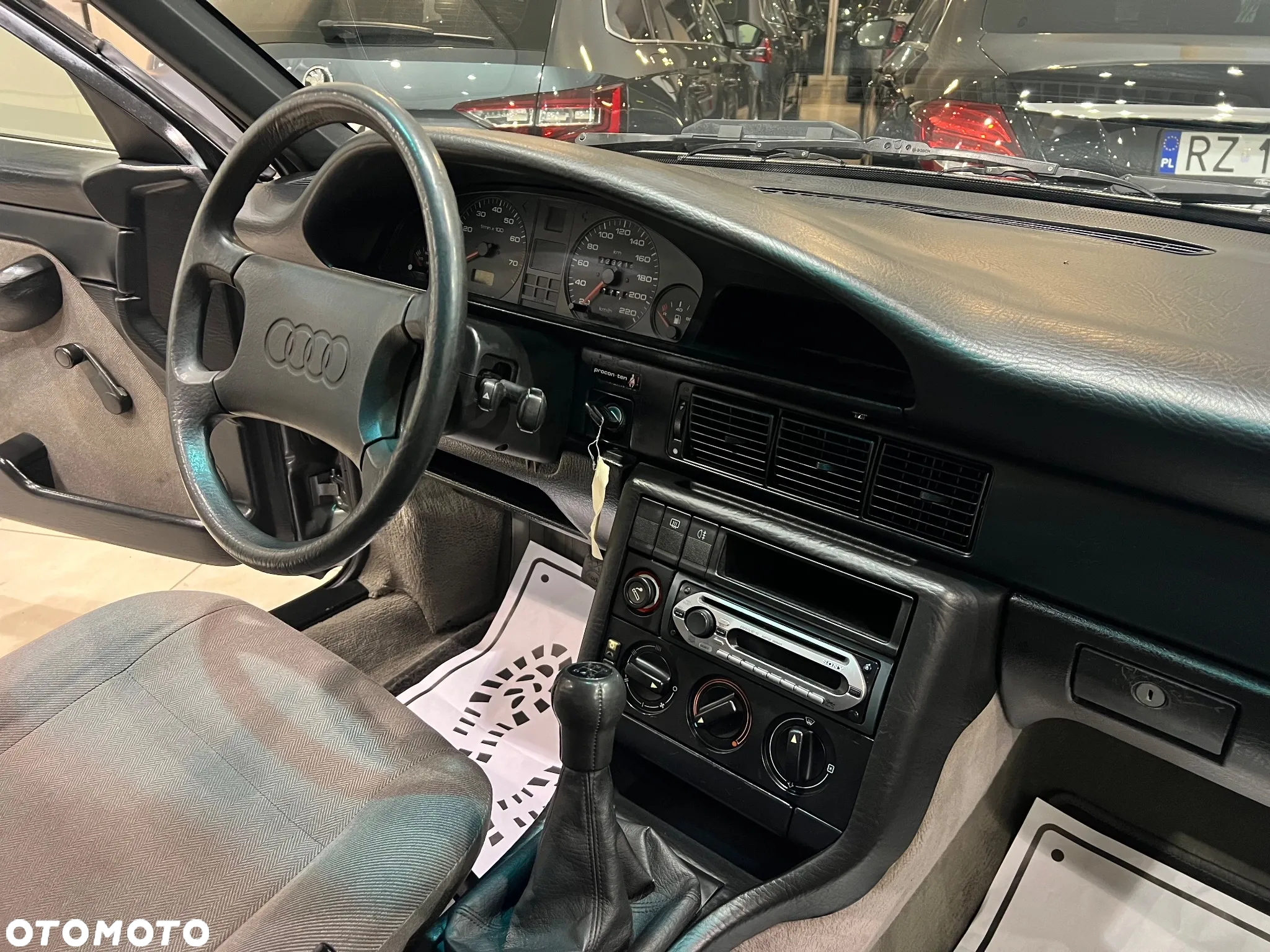 Audi 100 2.3 E - 37