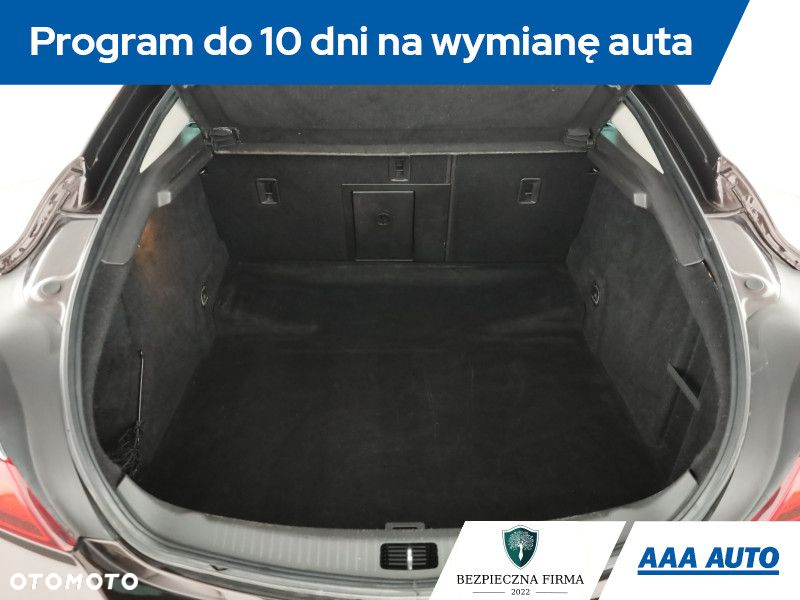 Opel Insignia - 19