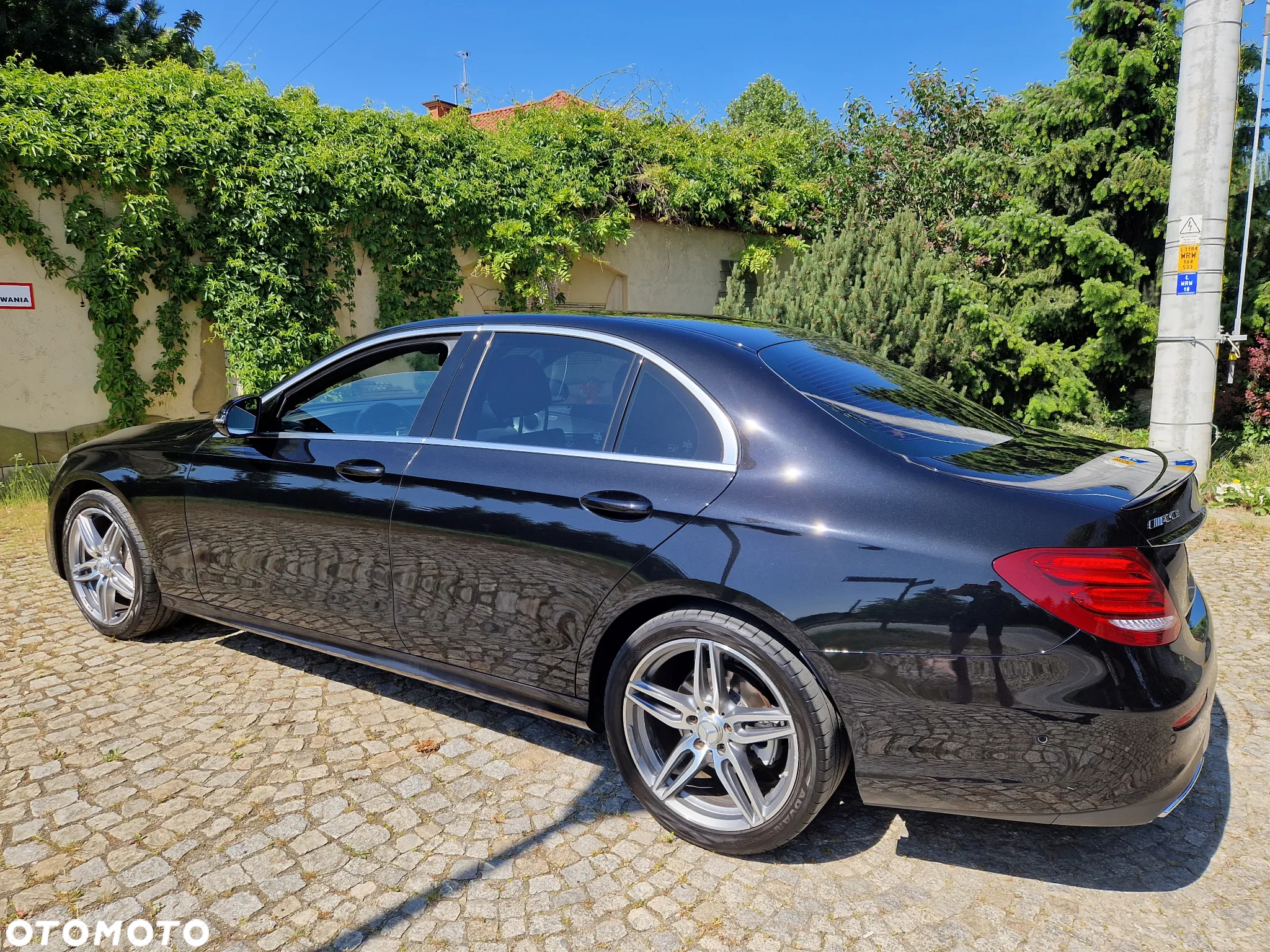 Mercedes-Benz Klasa E 220 d 9G-TRONIC - 35