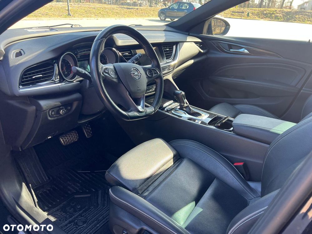 Opel Insignia Sport2.0 Direct InjTurbo 4x4 Dynamic - 3
