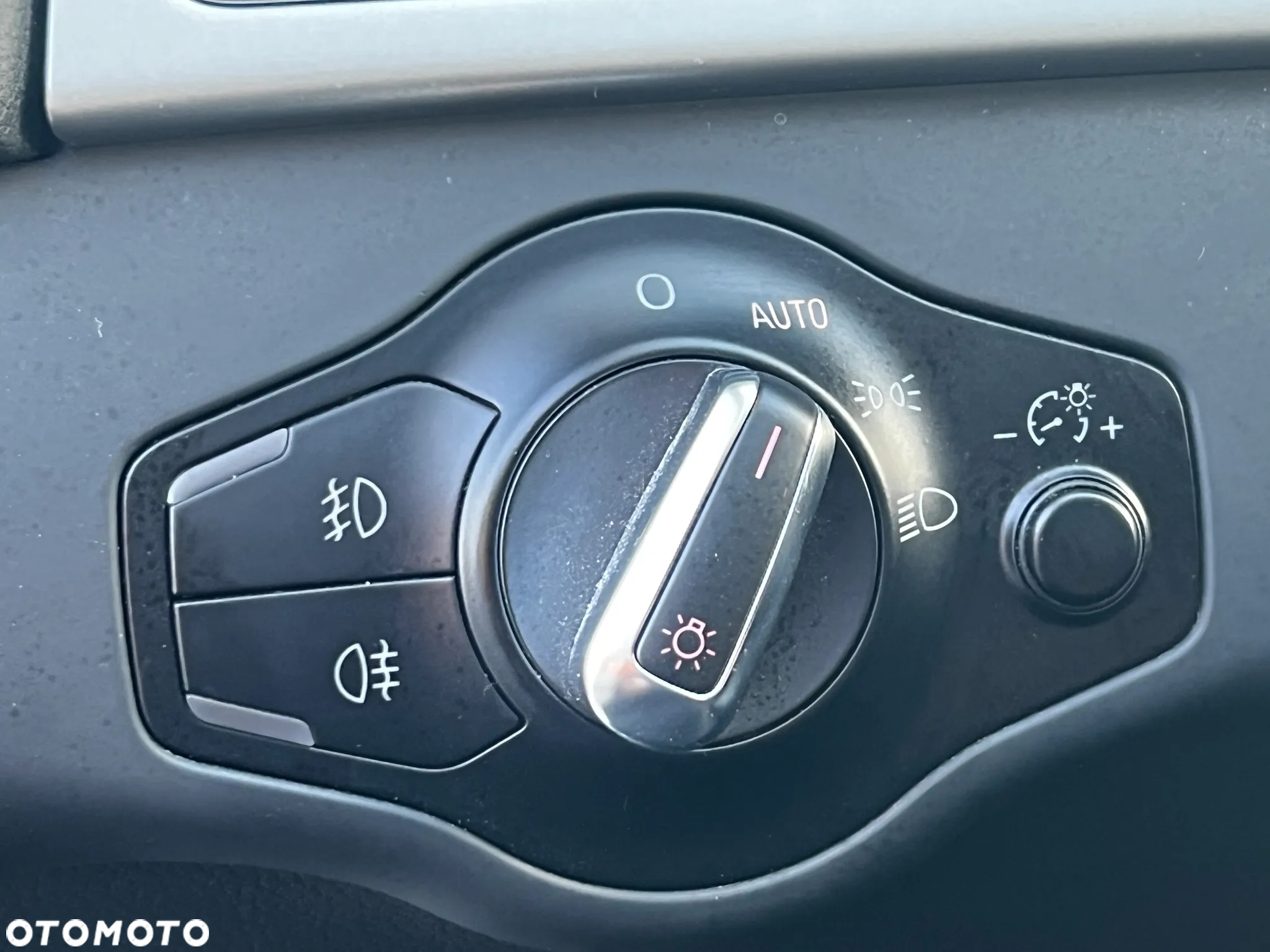 Audi A4 Avant 2.0 TFSI Ambiente - 28