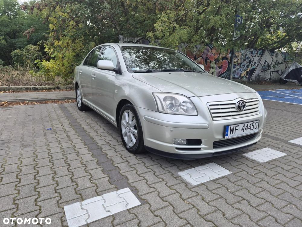 Toyota Avensis 2.0 VVT-i Sol - 2