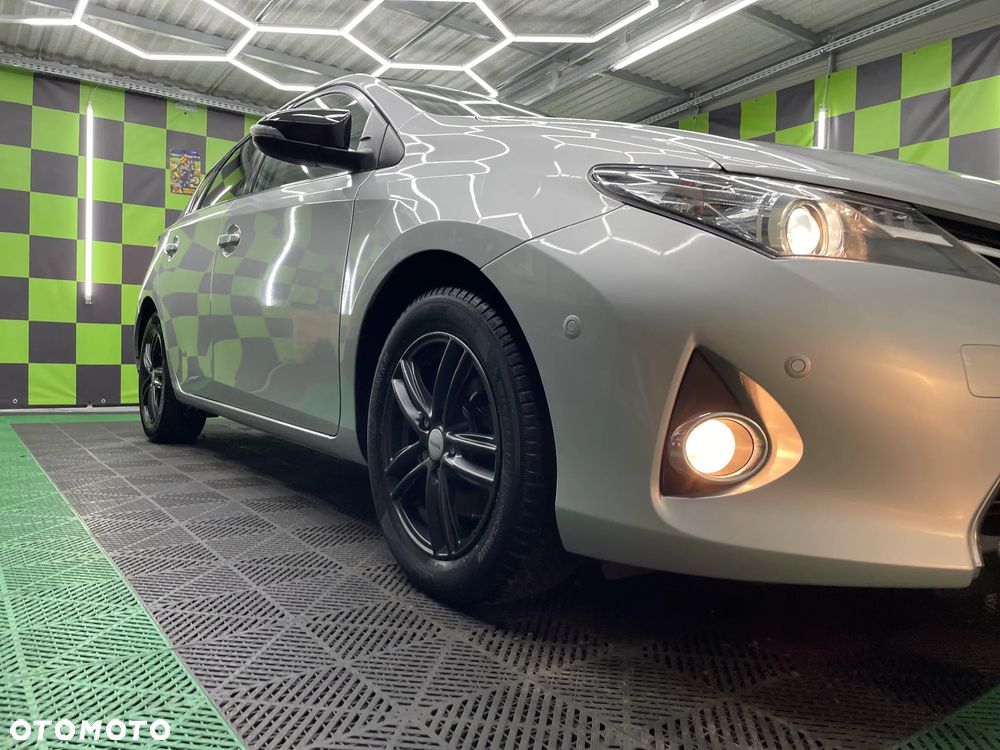 Toyota Auris - 17