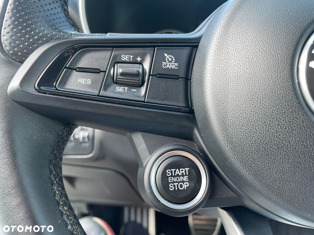 Alfa Romeo Giulia 2.0 Turbo Sprint - 37