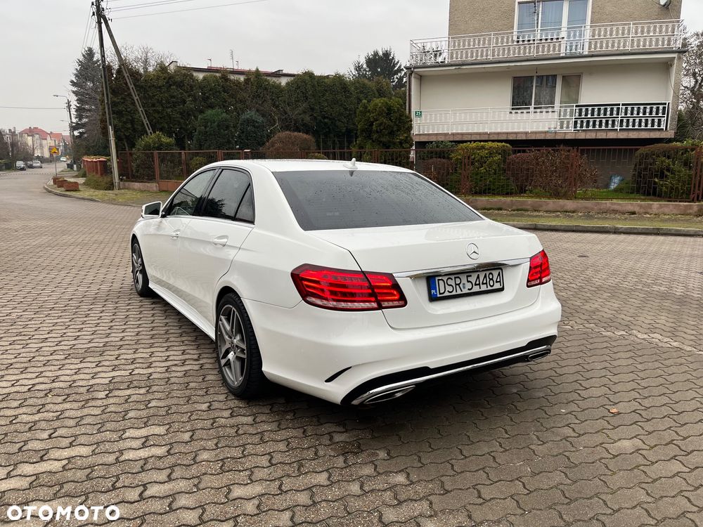Mercedes-Benz Klasa E 220 CDI BlueEff Avantgarde - 4