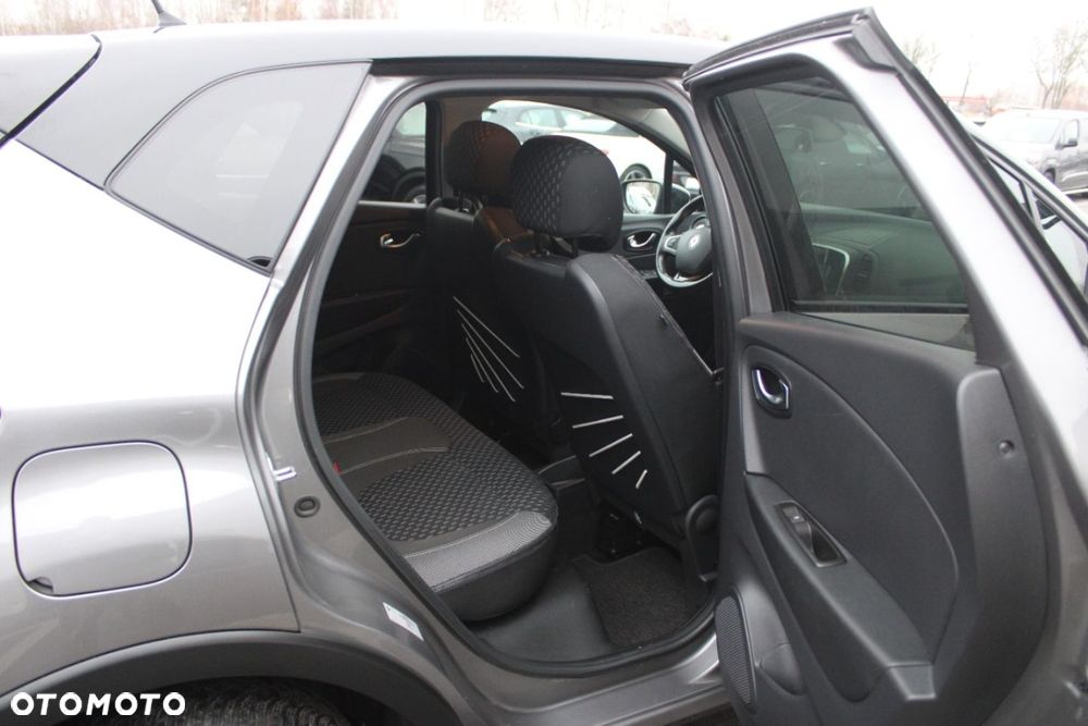 Renault Captur - 32