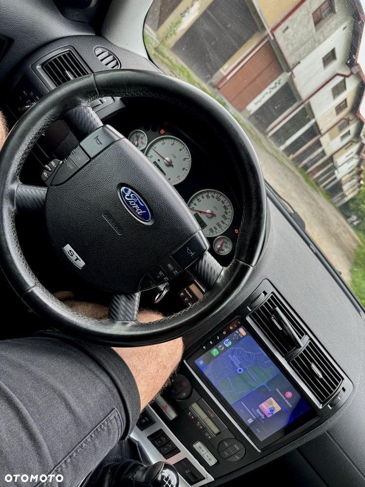 Ford Mondeo - 8