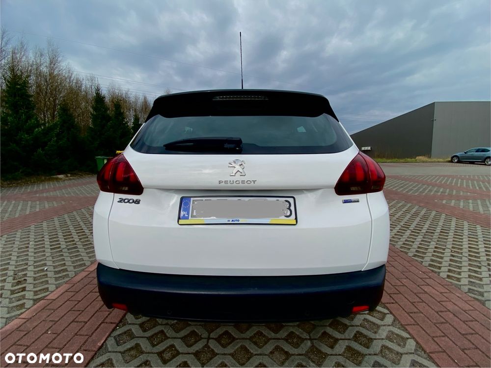 Peugeot 2008 1.2 Pure Tech Active - 8