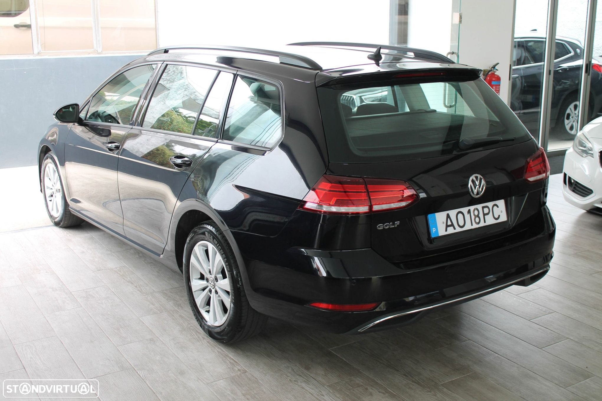 VW Golf Variant 1.6 TDi Confortline DSG - 7