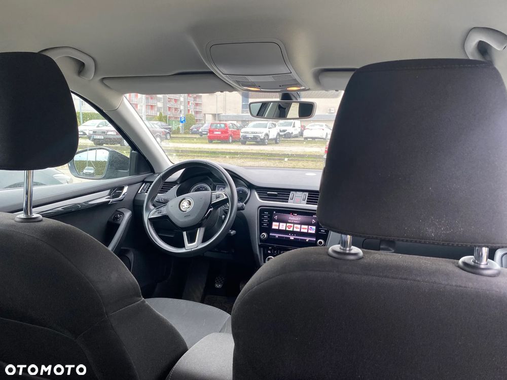 Skoda Octavia 2.0 TDI Style - 8
