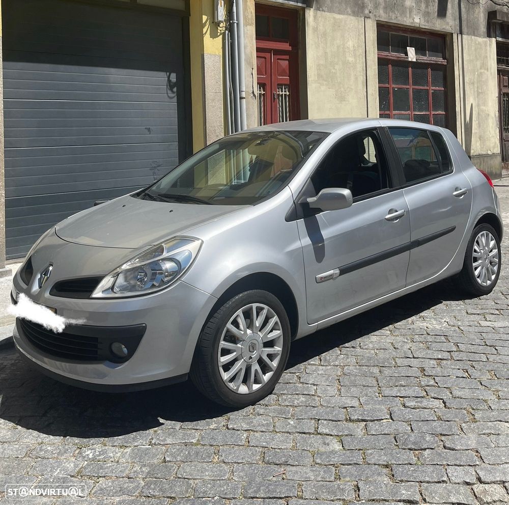 Renault Clio 1.2 TCE Dynamique S - 1