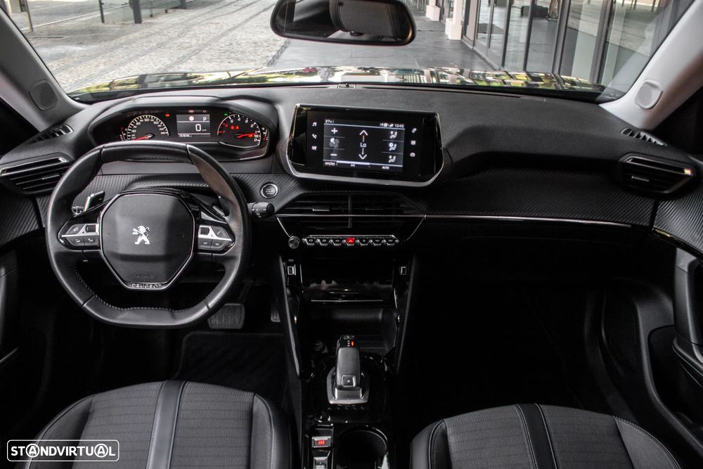 Peugeot 2008 1.5 BlueHDi Allure EAT8 - 31