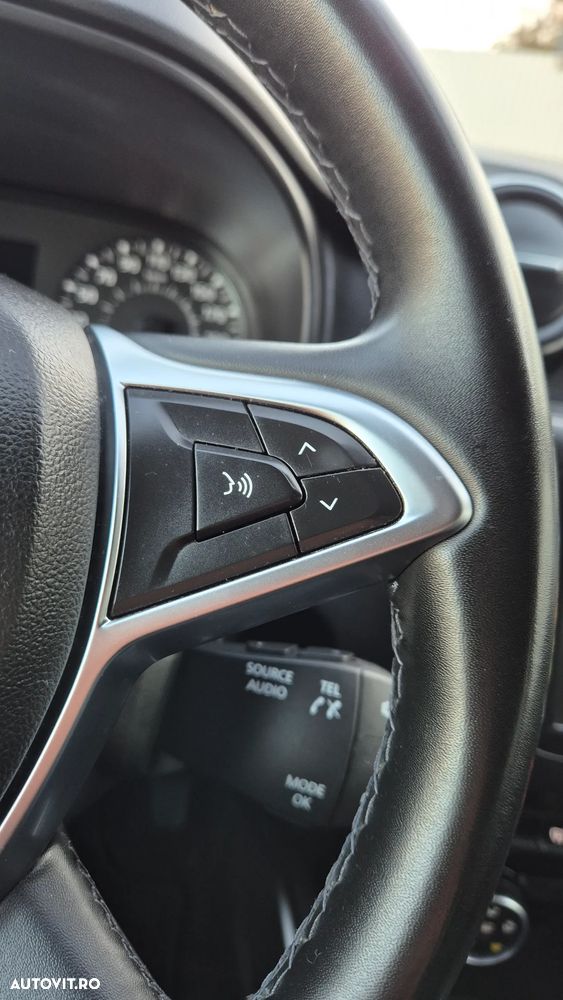 Dacia Duster Blue dCi 115 2WD Celebration - 24